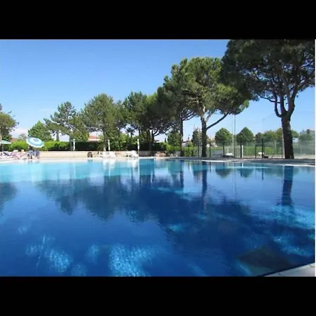 Studio In A Fantastic With Pools And Tennis Courts By Beahost * ビビオーネ
